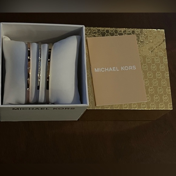 MICHAEL Michael Kors Jewelry - Michael Kors 3pc bracelet Set